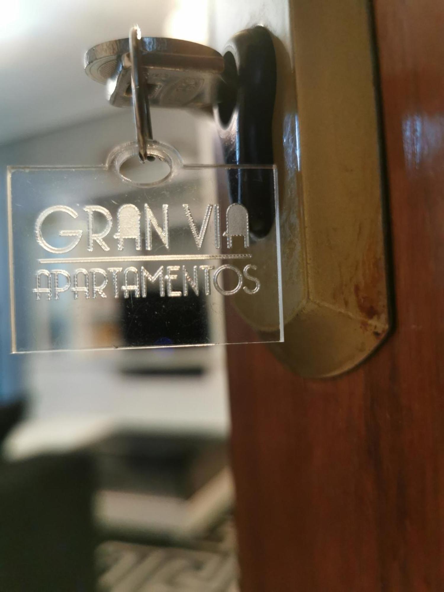 Apartamentos Gran Via ซาลามังกา ภายนอก รูปภาพ